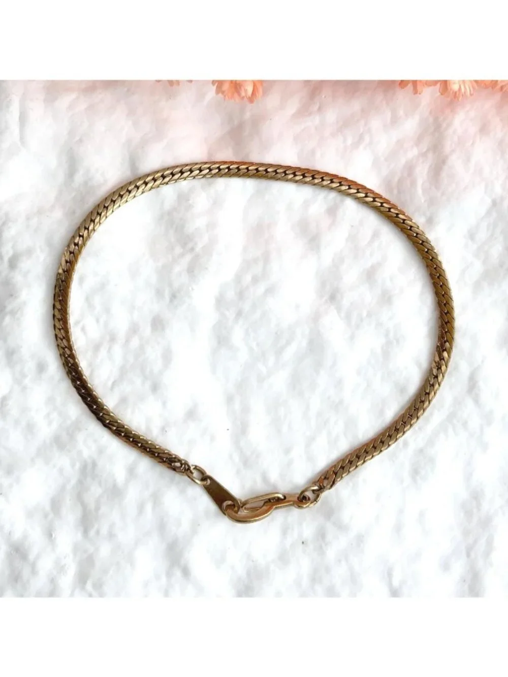 Gold Toned Herringbone Chain Minimalist 80's Vintage Bracelet